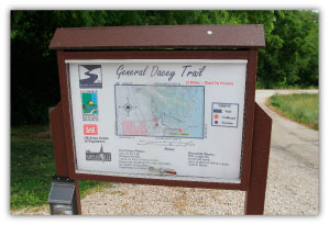 lake-shelbyville-illinois-general-dacey-trail-walking-hiking-biking-forest-park-shelby-county
